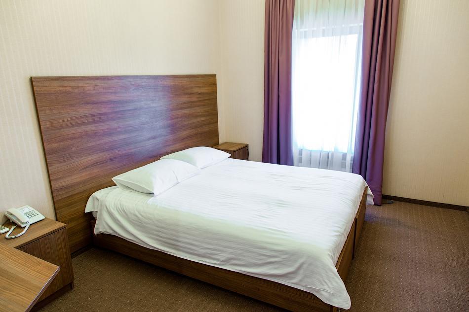 Hotel Krakow Kiev Esterno foto